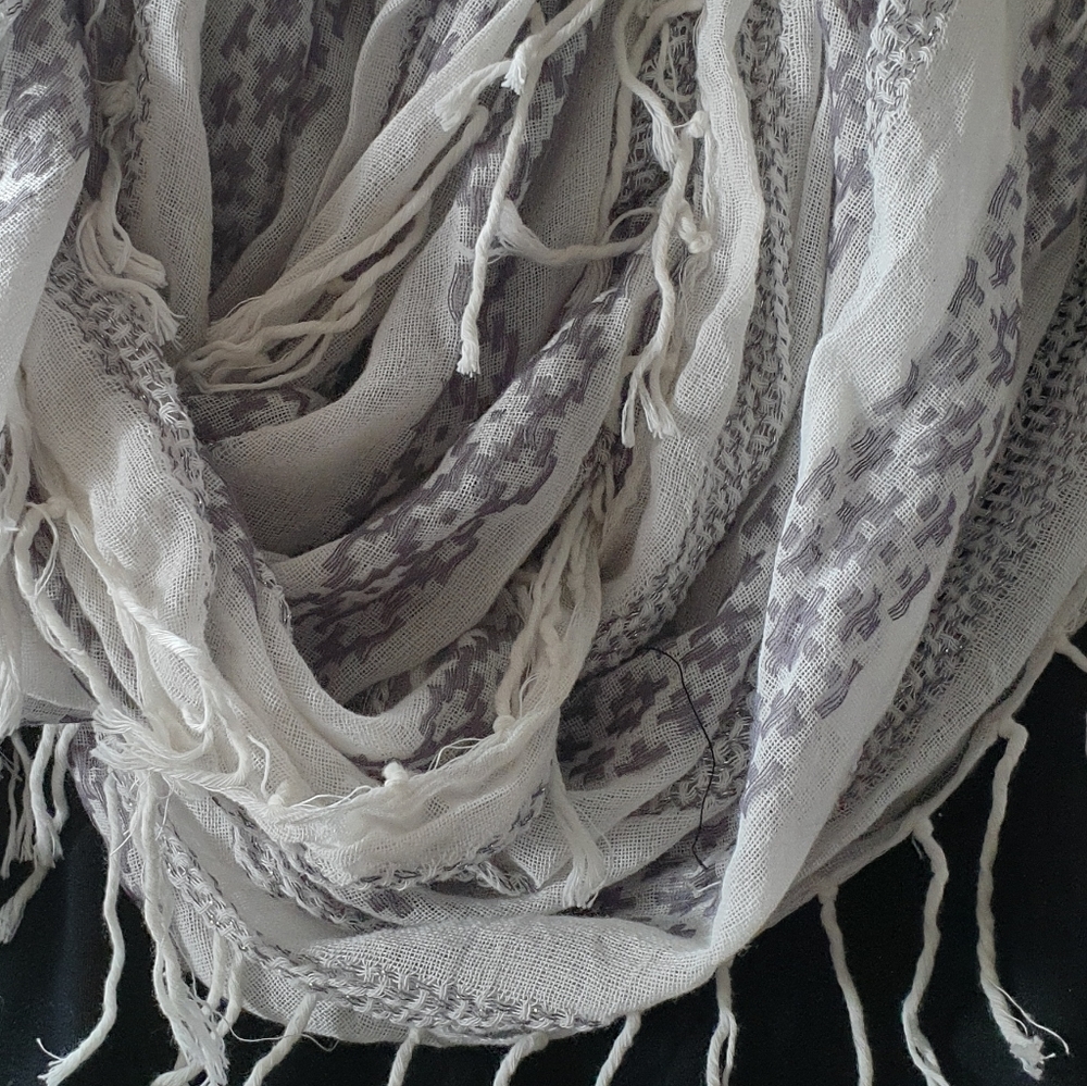 Infinity Loop Scarf or Shawl in Cotton - Picture 8 of 10